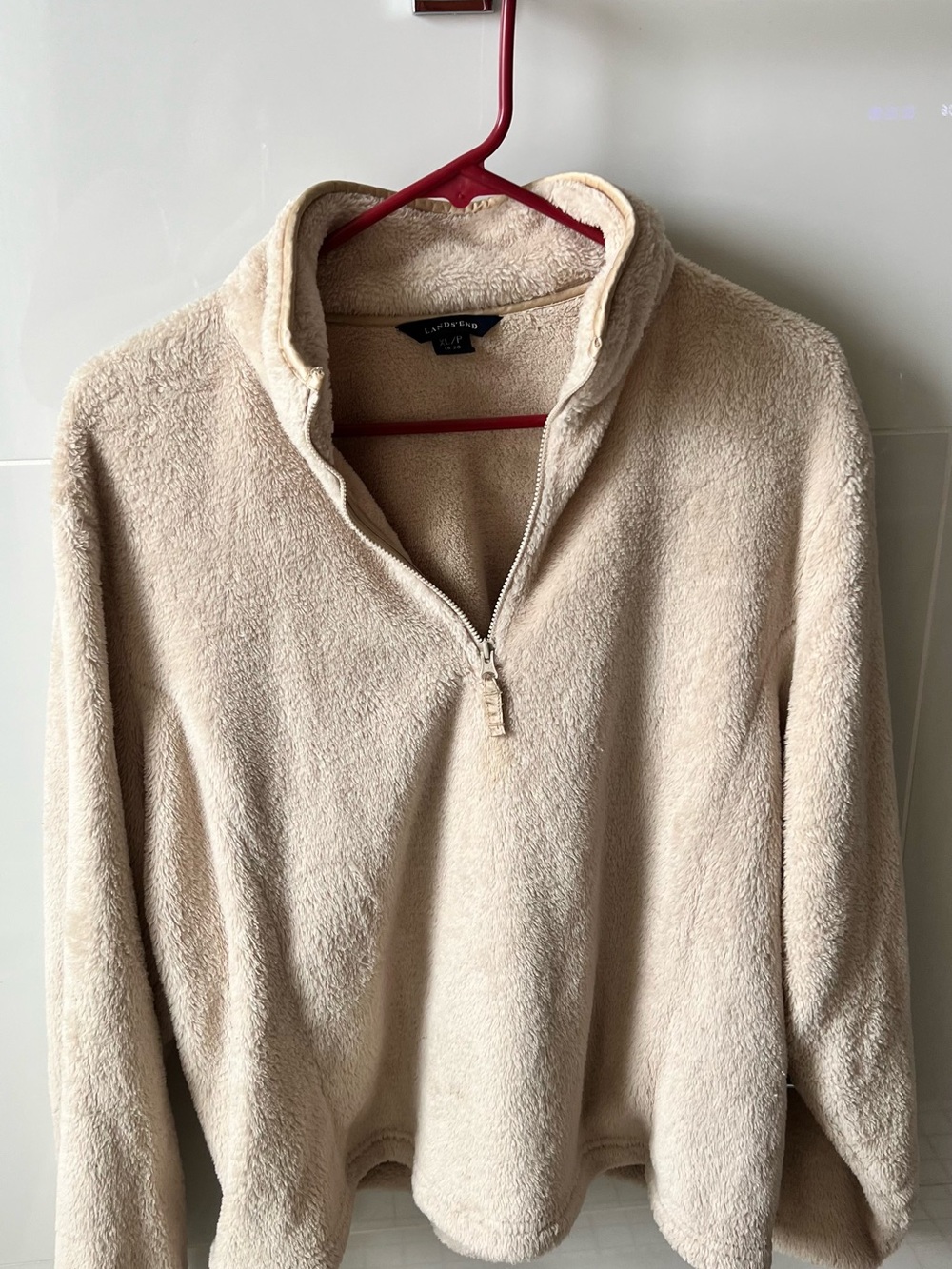Misses Land’s End very soft and fluffy fleece top size XL/Petite (18-20).
